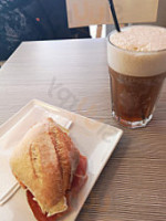 Luxe Cafè food