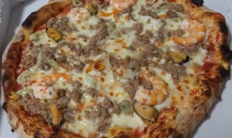 Mato Pizza food