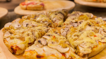 Pizza Market Sarria food