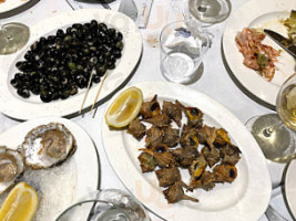Círculo Marisquería food