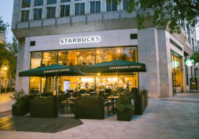 Starbucks Princesa 40 inside