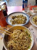 El Bund 18 food