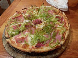Pizzería Dolomiti food