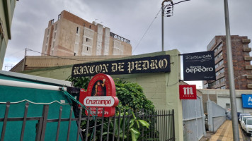El Rincon De Pedro outside