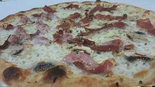 La Pizza Da Luca food