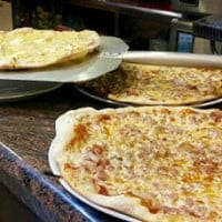Pizzeria Il Lago food