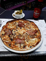Pizzeria Breiko food