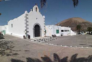 Teleclub Montaña Blanca outside