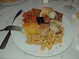 Cafeteria Lancara food