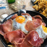 La Casona De La Montaña food