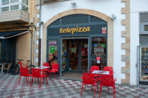 Laredo Telepizza inside