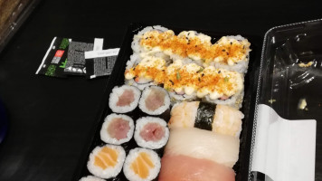 Sushi Carrefour Palma food