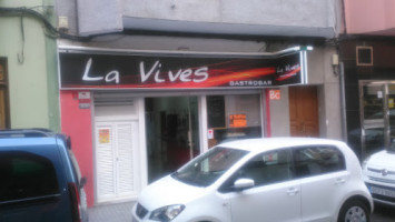 La Vives Gastrobar outside