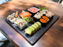 Aota Sushi food