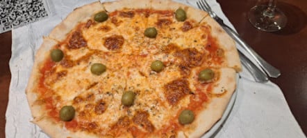 Piccolo Pizzeria food