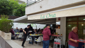 La Ona food