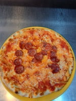 Pizza Morena food