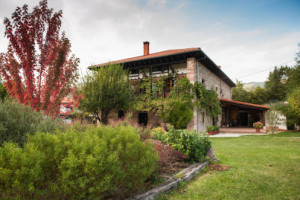 Balneario De Alceda outside