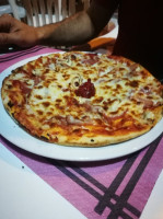 La Pizzeria De Marcela food