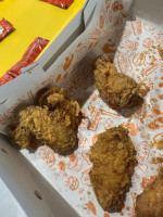 Popeyes Louisiana Kitchen Alcora Plaza inside