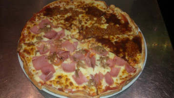 Pizzeria La Llamarada El Prat De Llobregat food