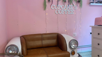 Cupcake's Coffee inside