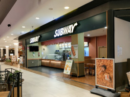 Subway El Saler inside