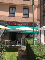 Bar Restaurante Estevez inside
