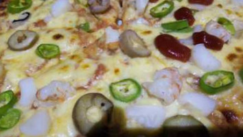 ‪zizo Pizza‬ food