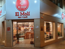 El Moli Pan Y Cafe outside