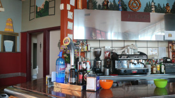 Cafe Antoxos inside