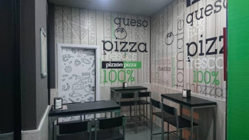 Pizzon Pizza inside
