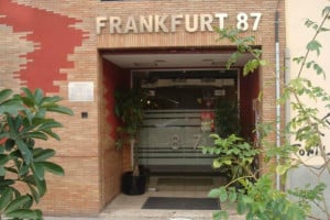 Frankfurt 87 outside