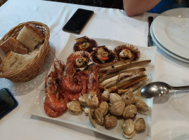 A Eira De Vilarino food