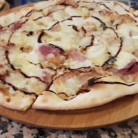 Pizzeria Senza Nome food