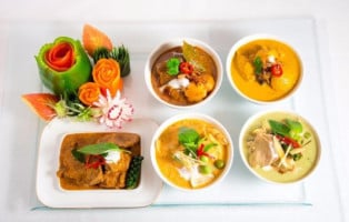 Sawadee Thai Kitchen food
