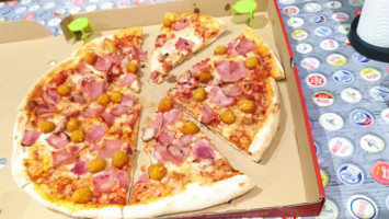 Telepizza food