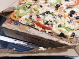 Domino's Pizza Av. Finisterre food