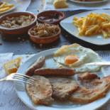 Bodega De Martin food