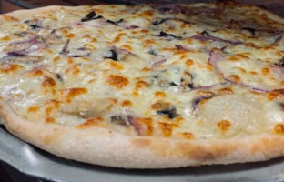 Express Vip Pizzas Mairena Del Aljarafe food