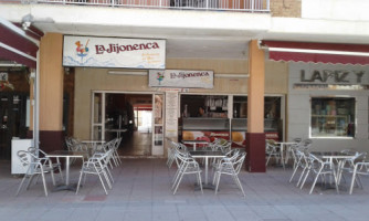 Heladeria Jijona inside