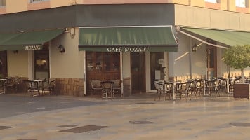 Cafe Mozart food