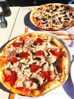 Pizzeria Horno De Lena food