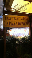 La Pizza Di Piero outside