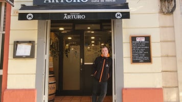 Arturo food