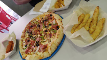 Domino's Pizza Huelva food