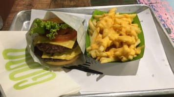 Tgb The Good Burger Ronda Universitat food