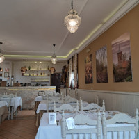 Mesón Biarritz inside