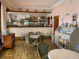 Cafe Son Borguny inside