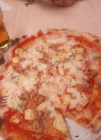 Pizzeria Dagigi food